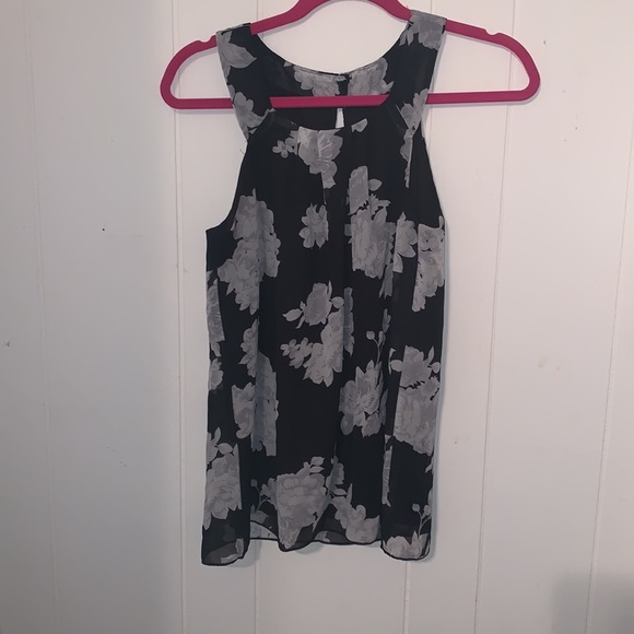 Halter blouse - Picture 2 of 2